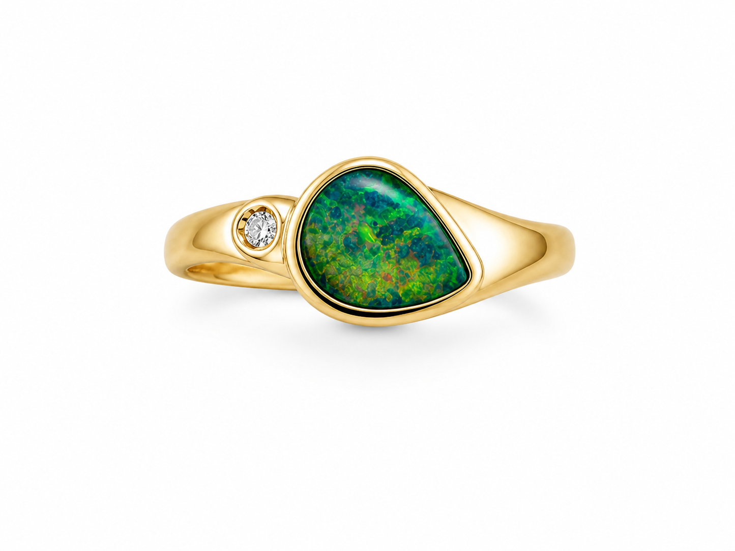 18ct Yellow Gold ‘Aussie’ Opal Ring