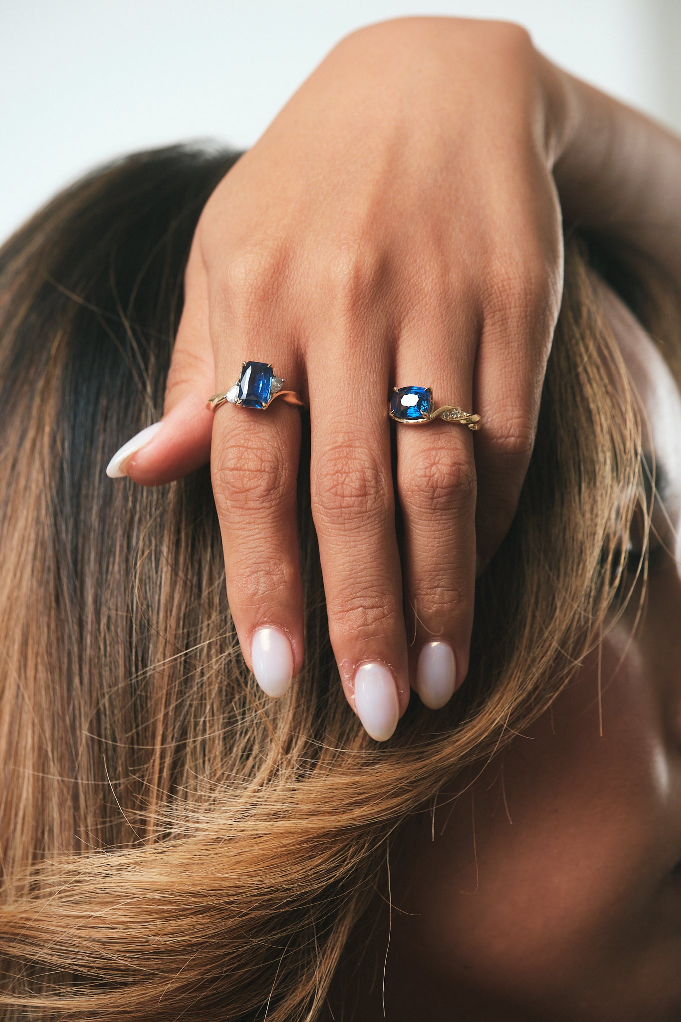 18ct Yellow Gold Cushion Ceylon Sapphire ‘Torsion’ Ring