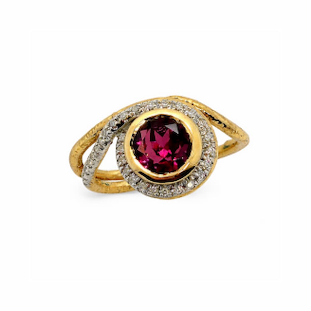 18ct Yellow Gold Garnet & Diamond ‘Torsion’ Ring