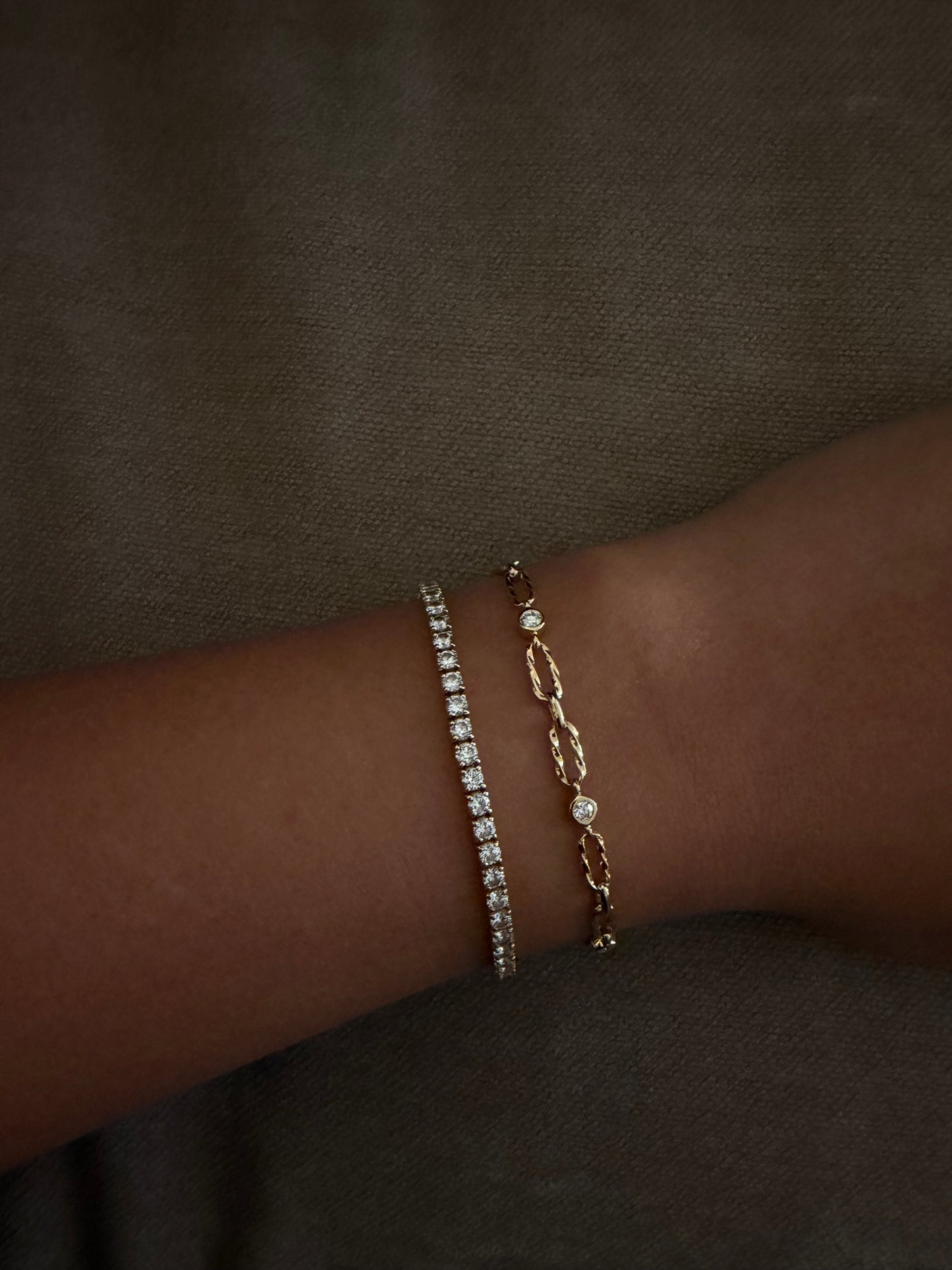 18ct Yellow Gold ‘Torsion’ Diamond Bracelet